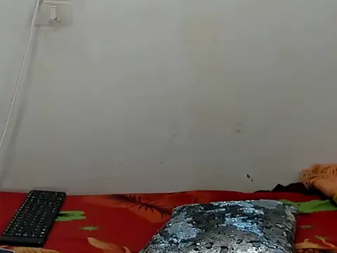 aliissa more online show from May 25, 2026, 7:53 pm