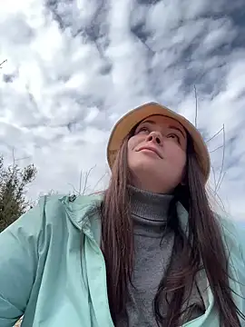 dreams4u online show from March 14, 2025, 9:46 am