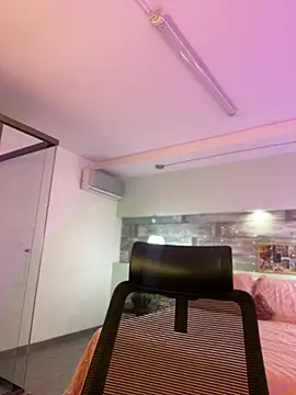 Snapshot of Emilia_Bakerr chatting on December 29, 2024, 9:30 pm Emilia Bakerr online show from December 29, 2024, 9:30 pm