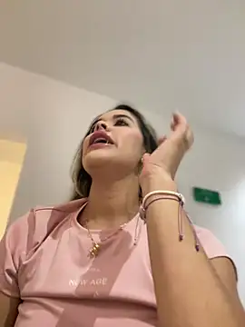 Snapshot of Emilia_Bakerr chatting on January 14, 2025, 6:38 pm Emilia Bakerr online show from January 14, 2025, 6:38 pm