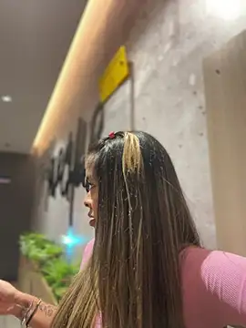 Snapshot of Emilia_Bakerr chatting on January 27, 2025, 6:20 pm Emilia Bakerr online show from January 27, 2025, 6:20 pm