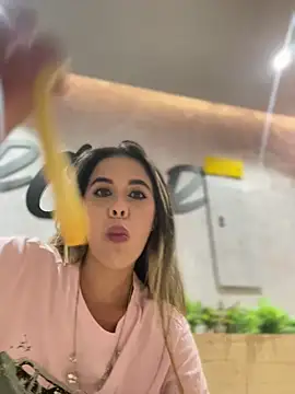 Snapshot of Emilia_Bakerr chatting on February 4, 2025, 6:27 pm Emilia Bakerr online show from February 4, 2025, 6:27 pm