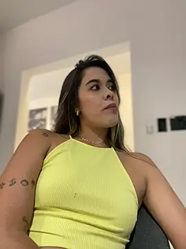 Snapshot of Emilia_Bakerr chatting on February 10, 2025, 6:35 pm Emilia Bakerr online show from February 10, 2025, 6:35 pm