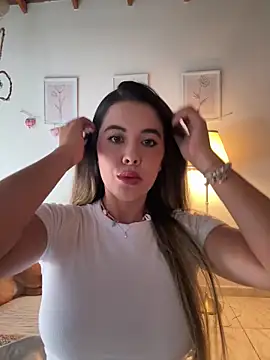 Emilia Bakerr online show from March 19, 2026, 7:07 pm