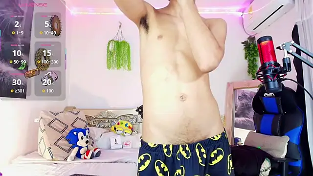 Snapshot of huge_armound chatting on March 25, 2026, 11:44 pm huge armound online show from March 25, 2026, 11:44 pm