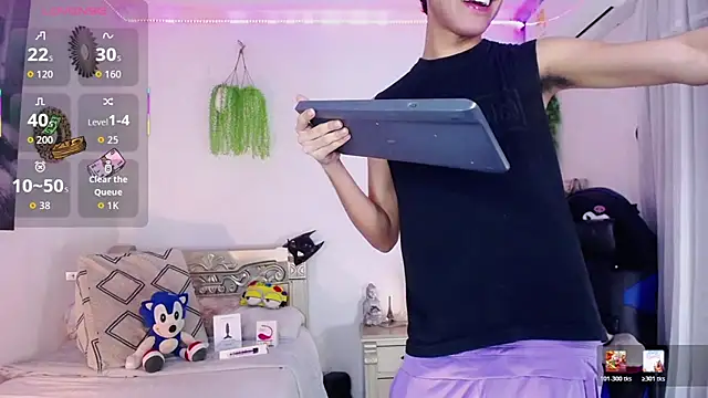 Snapshot of huge_armound chatting on April 4, 2026, 3:38 am huge armound online show from April 4, 2026, 3:38 am