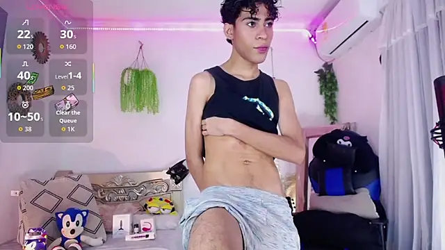 Snapshot of huge_armound chatting on April 8, 2026, 4:45 am huge armound online show from April 8, 2026, 4:45 am