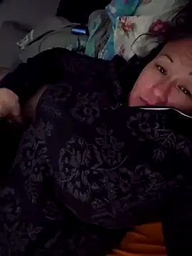 sweetkitty111 online show from December 19, 2024, 5:40 am