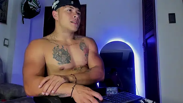 Snapshot of Dominic_Biker__ chatting on July 21, 2026, 4:59 am Dominic Biker online show from July 21, 2026, 4:59 am