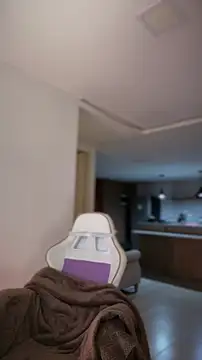 Alison Diaz17 online show from December 18, 2025, 11:22 pm