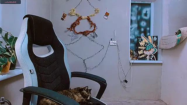 RosaJil online show from December 19, 2025, 8:27 pm