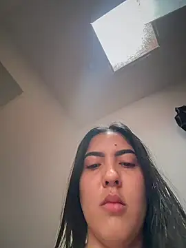 MarianaBenz online show from March 20, 2026, 1:49 pm