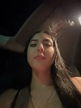 MarianaBenz online show from July 5, 2026, 4:19 am