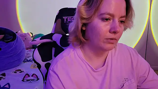 InternetFairy XO online show from February 27, 2025, 10:15 am