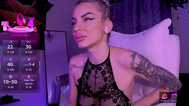 Snapshot of LusciousAlice chatting on June 4, 2026, 1:22 am LusciousAlice online show from June 4, 2026, 1:22 am