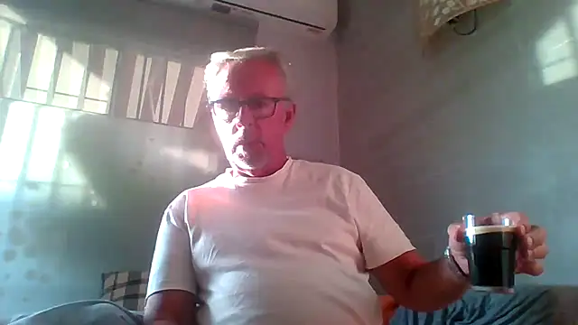 tuggy59 online show from November 9, 2025, 7:28 am