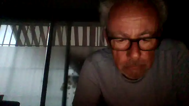 tuggy59 online show from November 14, 2025, 6:56 am