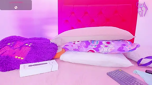 Sofia Girl  online show from December 15, 2024, 7:46 am