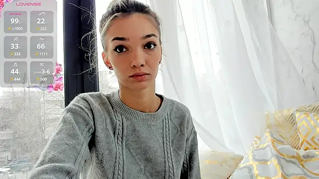 Sassy Teen online show from March 13, 2025, 9:43 am