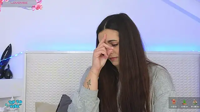 Snapshot of Eva_Rogers_ chatting on December 3, 2024, 4:28 pm Eva Rogers  online show from December 3, 2024, 4:28 pm