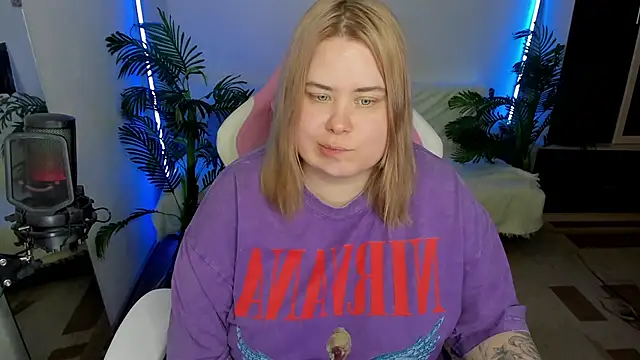 Akemi BBW online show from February 16, 2025, 9:38 pm