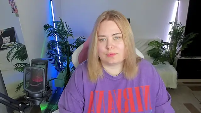 Akemi BBW online show from February 24, 2025, 6:47 pm