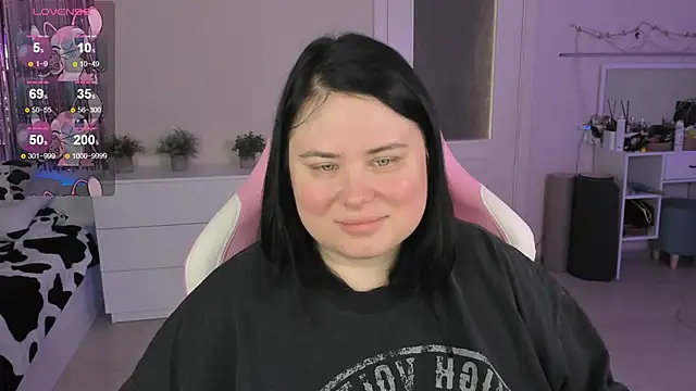 Akemi BBW online show from May 19, 2026, 8:31 am