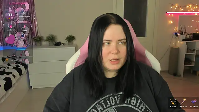 Akemi BBW online show from June 3, 2026, 10:29 am