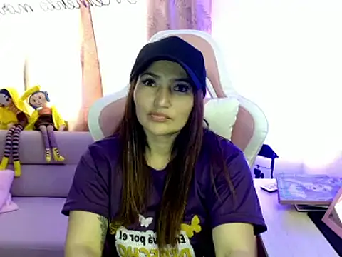 EVA GRAYS online show from March 8, 2025, 7:09 pm