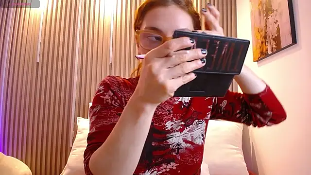 Katy Van online show from April 2, 2026, 9:01 pm