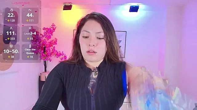 Isa reel online show from November 7, 2025, 7:47 pm