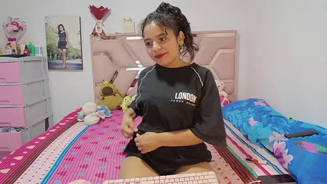 Winnifer Gonzal online show from March 28, 2026, 3:39 am