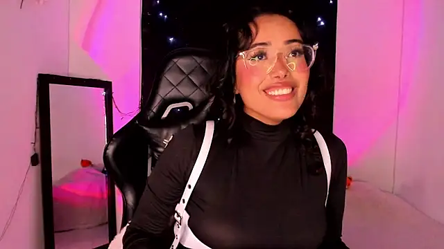 willow poisson online show from January 13, 2025, 11:27 pm