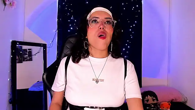 willow poisson online show from March 4, 2025, 5:34 pm