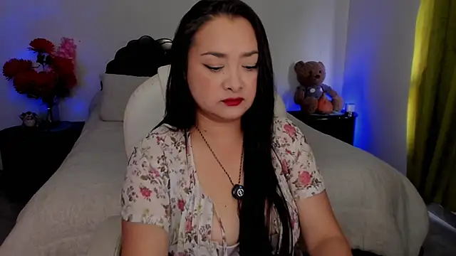 Snapshot of emilydolshe2 chatting on February 11, 2026, 2:00 pm emilydolshe2 online show from February 11, 2026, 2:00 pm