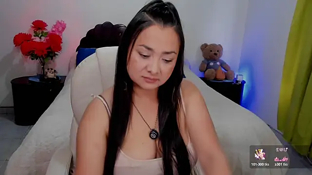 Snapshot of emilydolshe2 chatting on February 18, 2026, 2:02 pm emilydolshe2 online show from February 18, 2026, 2:02 pm