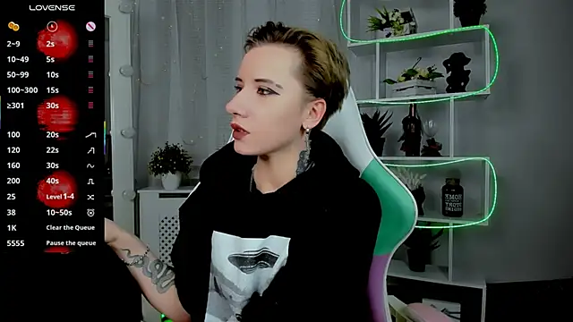 Snapshot of _Rein_ramm chatting on February 17, 2026, 4:02 pm Rein ramm online show from February 17, 2026, 4:02 pm