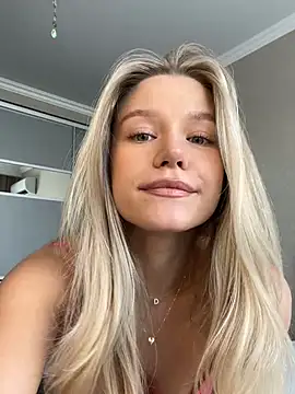 Snapshot of JessIsLove chatting on March 7, 2025, 5:40 am JessIsLove online show from March 7, 2025, 5:40 am