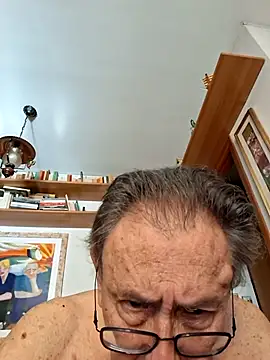 papillonhotofficial online show from June 21, 2026, 4:20 pm