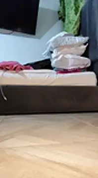 Snapshot of CurvySara1 chatting on November 12, 2025, 11:25 pm CurvySara1 online show from November 12, 2025, 11:25 pm