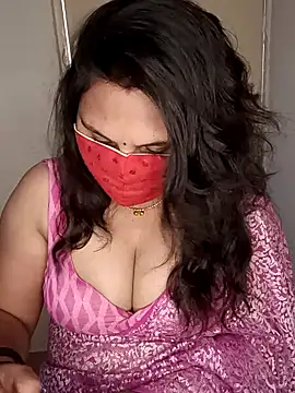 Snapshot of Love-priya chatting on January 27, 2025, 7:45 am Love-priya online show from January 27, 2025, 7:45 am