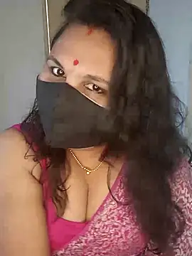 Snapshot of Love-priya chatting on February 23, 2025, 7:55 am Love-priya online show from February 23, 2025, 7:55 am