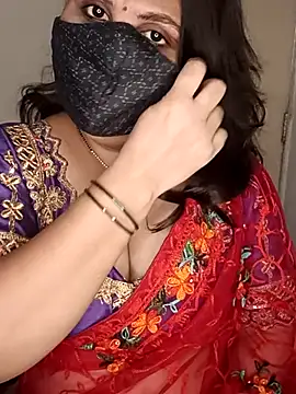 Snapshot of Love-priya chatting on March 11, 2025, 7:15 am Love-priya online show from March 11, 2025, 7:15 am