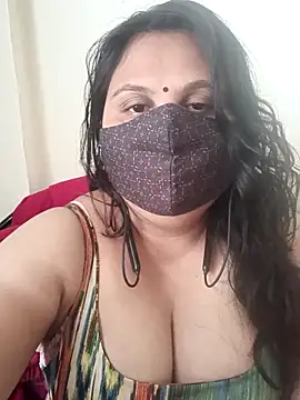 Snapshot of Love-priya chatting on September 9, 2025, 8:25 am Love-priya online show from September 9, 2025, 8:25 am