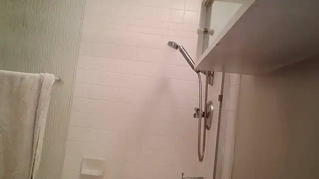 Tipsy Toes Daisy online show from February 6, 2025, 5:14 am