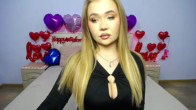 StacyYellig online show from February 11, 2025, 3:29 pm