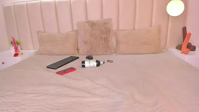 SaryBlake online show from February 20, 2026, 2:28 pm