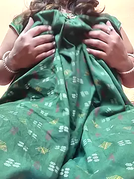 CUTE SOPHIA- online show from December 22, 2024, 11:33 am