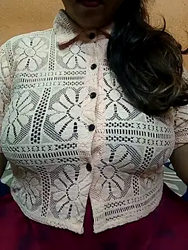 CUTE SOPHIA- online show from February 18, 2025, 7:41 pm