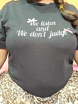 CUTE SOPHIA- online show from September 24, 2025, 8:12 pm